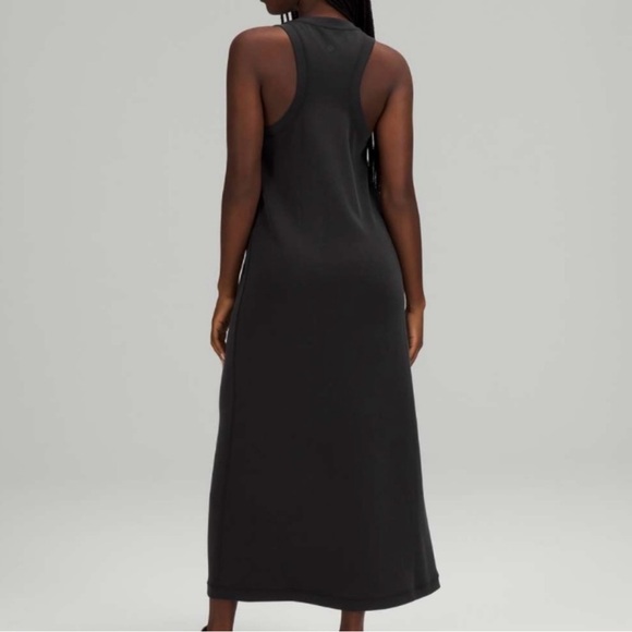 Lululemon Dress NWT! Size 4 - Picture 1 of 11